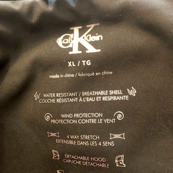 Women’s water resistant Calvin Klein jacket - Picture 7 of 8